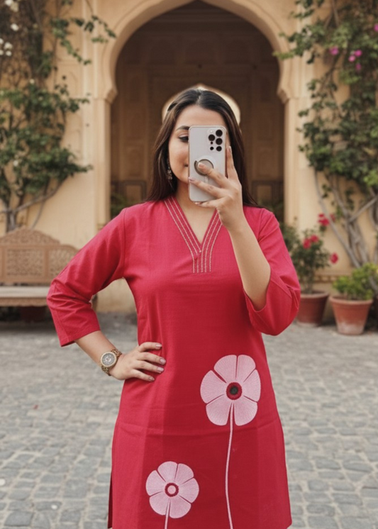 Elegant Pink Floral Printed Kurta Set