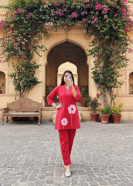 Elegant Pink Floral Printed Kurta Set